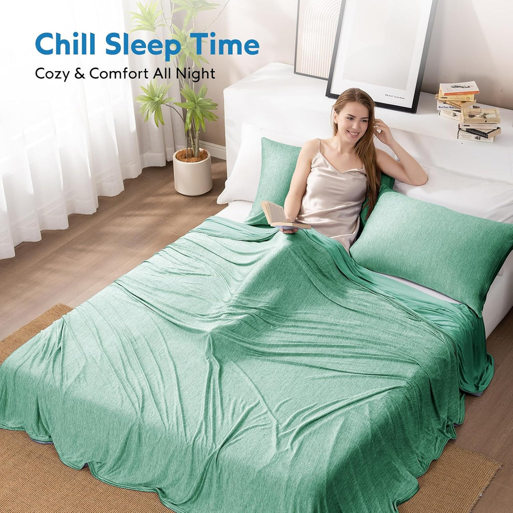 Cooling Blanket for Hot Sleepers Queen Size, Green 90"X90" | Dual-Sided Mica Nylon Cool, Q-Max 0.439 Instant Cool, Lightweight & Breathable for Night Sweats & Menopause, Machine Washable