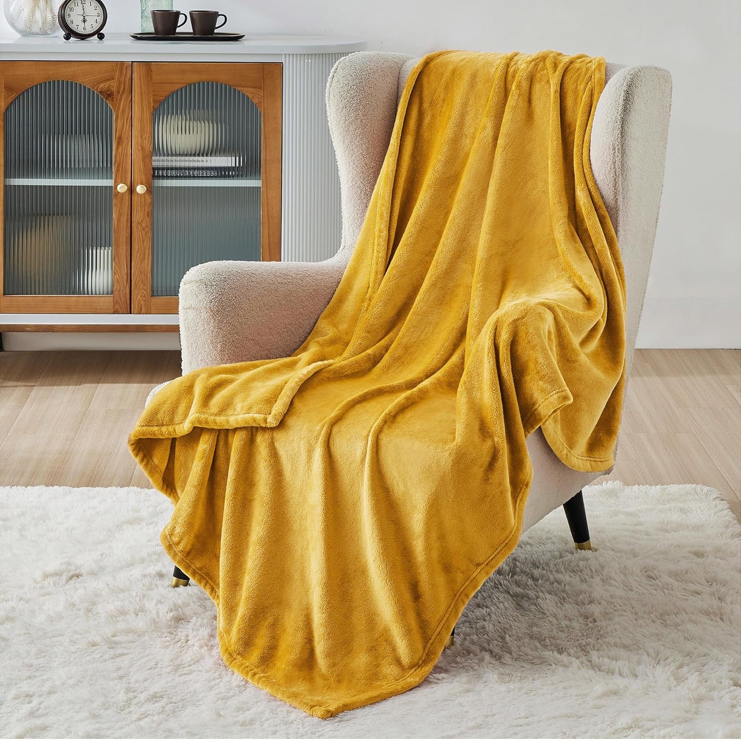 Bedsure Gentlesoft Gold Fleece Throw Blanket - 300GSM Blankets for Couch, Sofa, Bed, Soft Lightweight Plush Cozy Throws for Toddlers, 50X60 Inches
