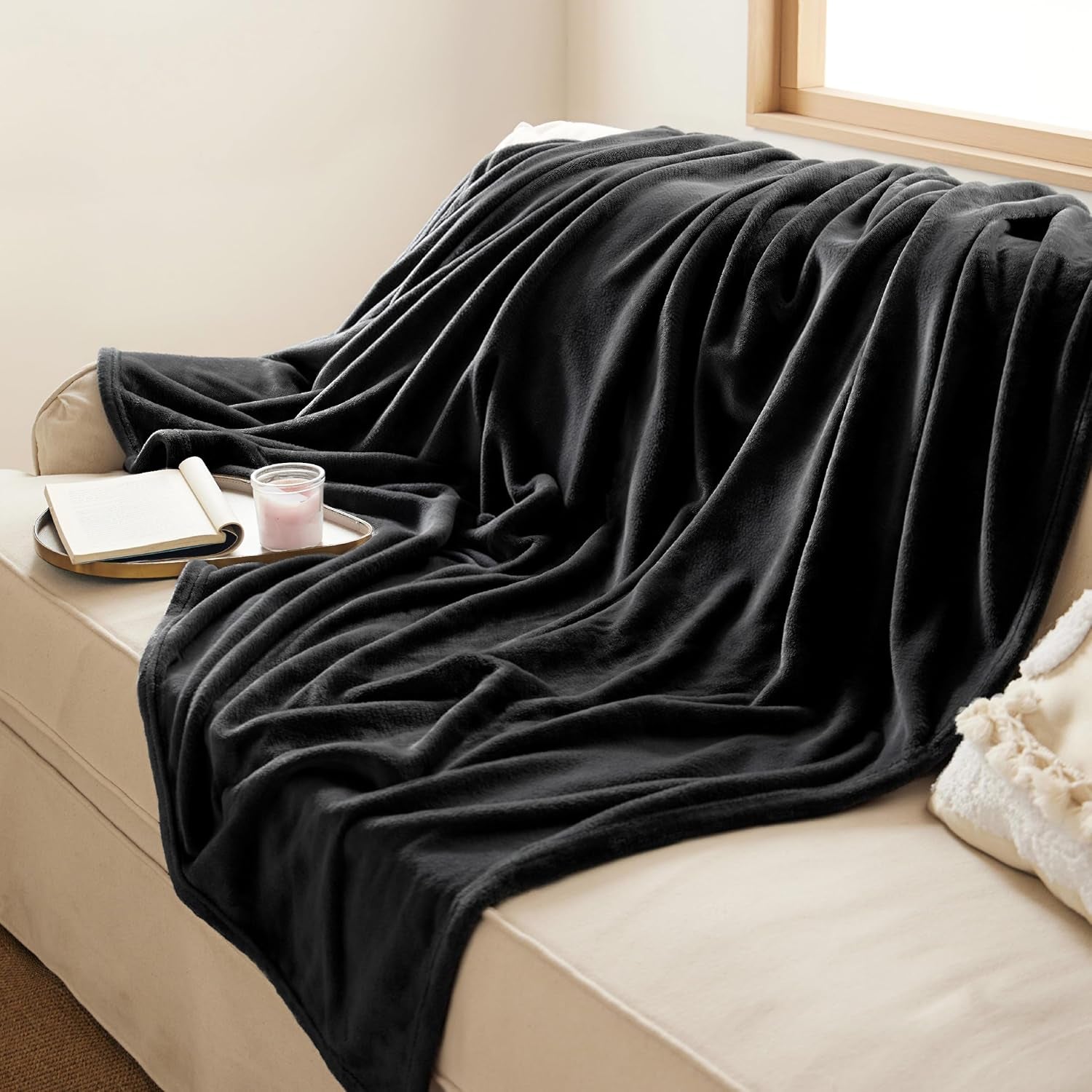 Bedsure Gentlesoft Fleece Throw Blanket for Couch Black - Lightweight Plush Fuzzy Cozy Soft Halloween Blankets and Throws for Sofa, 50X60 Inches